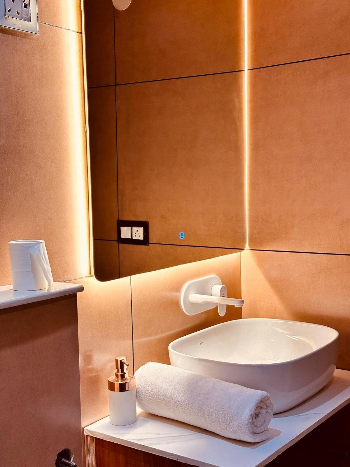 Leafyinn Comfy Loft New Delhi